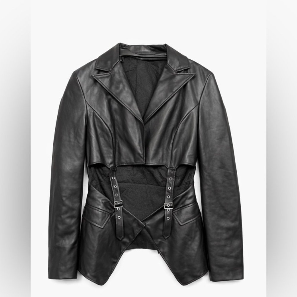 Edgy Black Faux Leather Cropped Jacket Buckle Waist Cinched Moto Style M